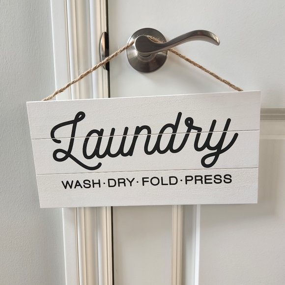 Laundry Sign - Picture 3 of 5